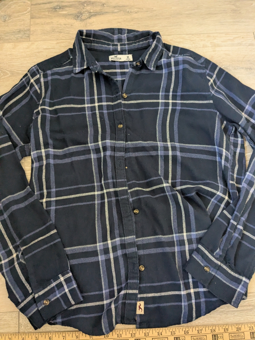Hipster Hollister Womens Dark Navy Plaid Button-Down Shirt Medium